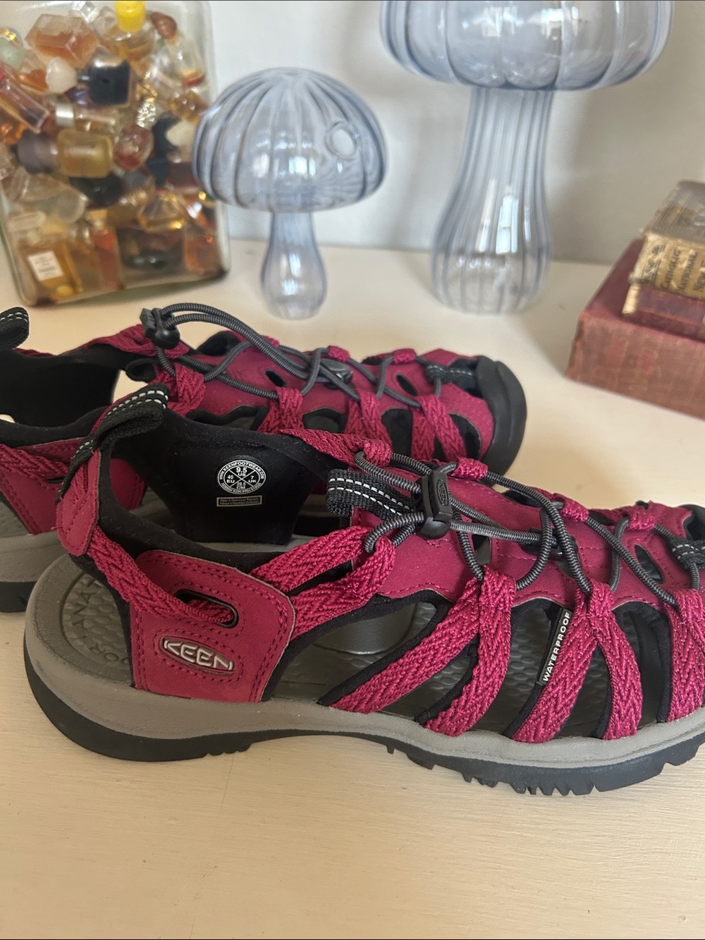 Keen Women's Whisper Pink Strappy Outdoor Adventure Sandals - Picture 11 of 11